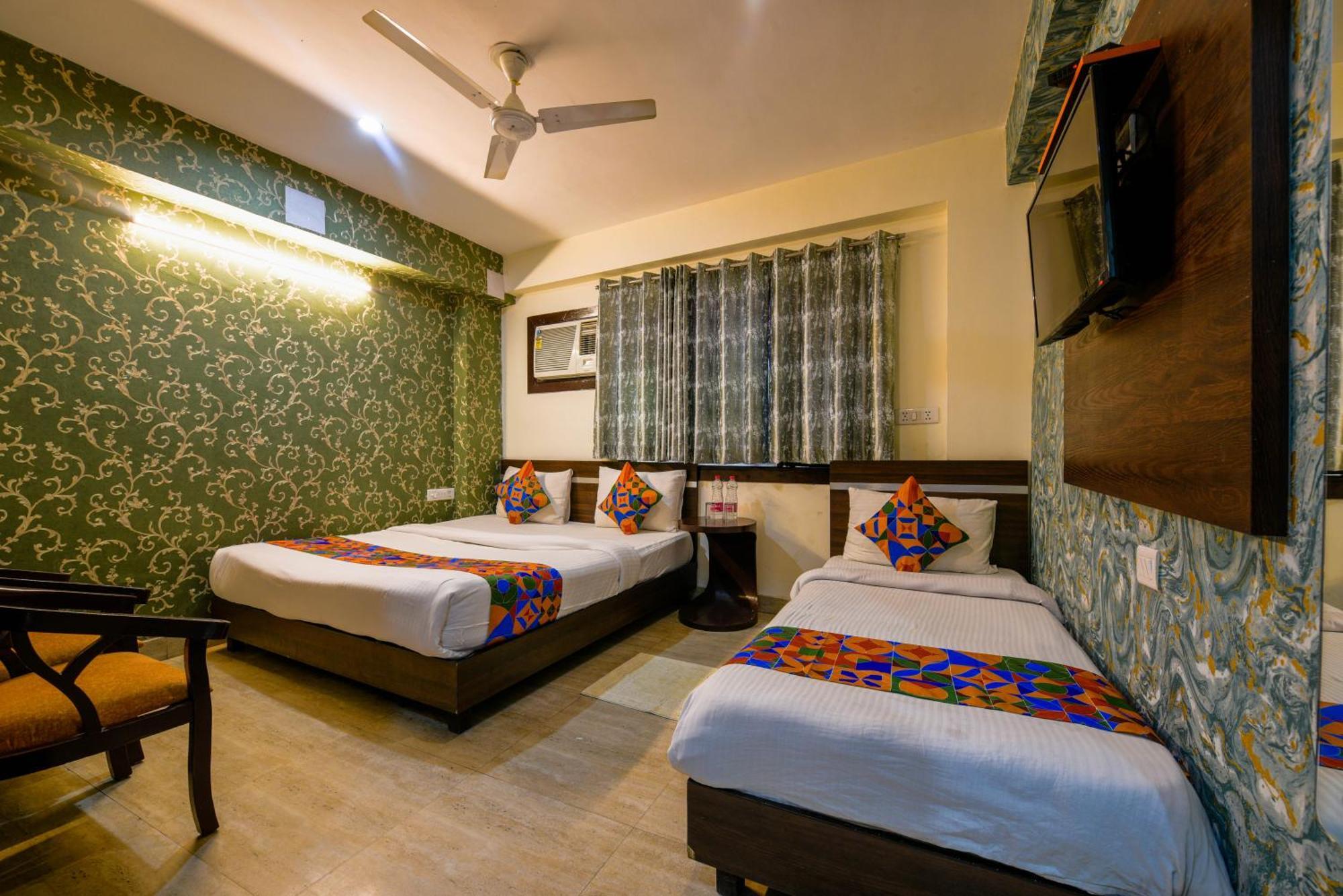 Hotel Arkwood Residency At Airport *