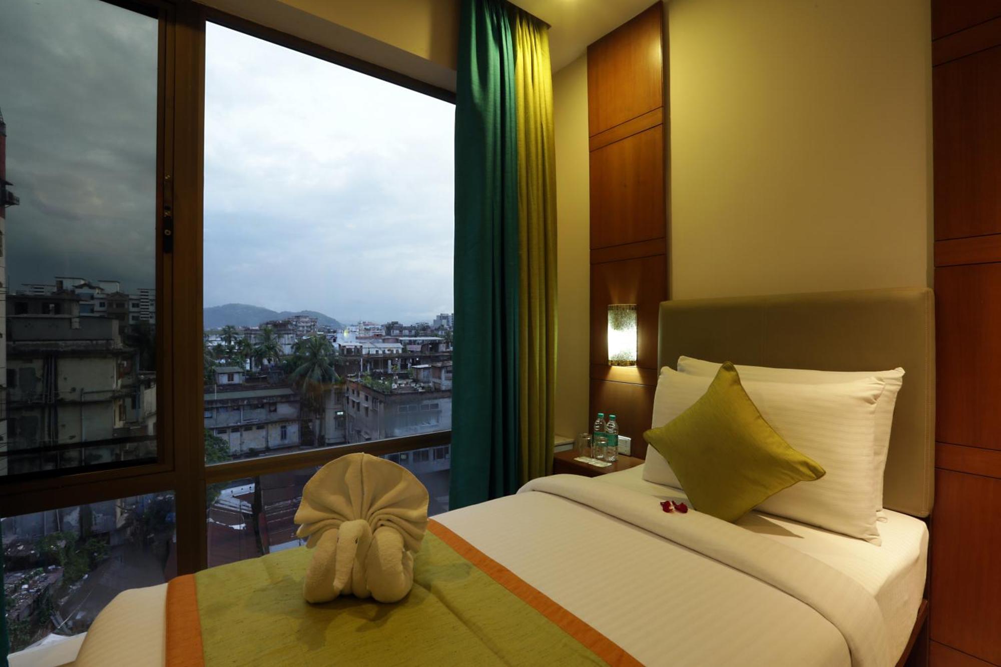 Park Plaza Near Delhi Airport Hotel