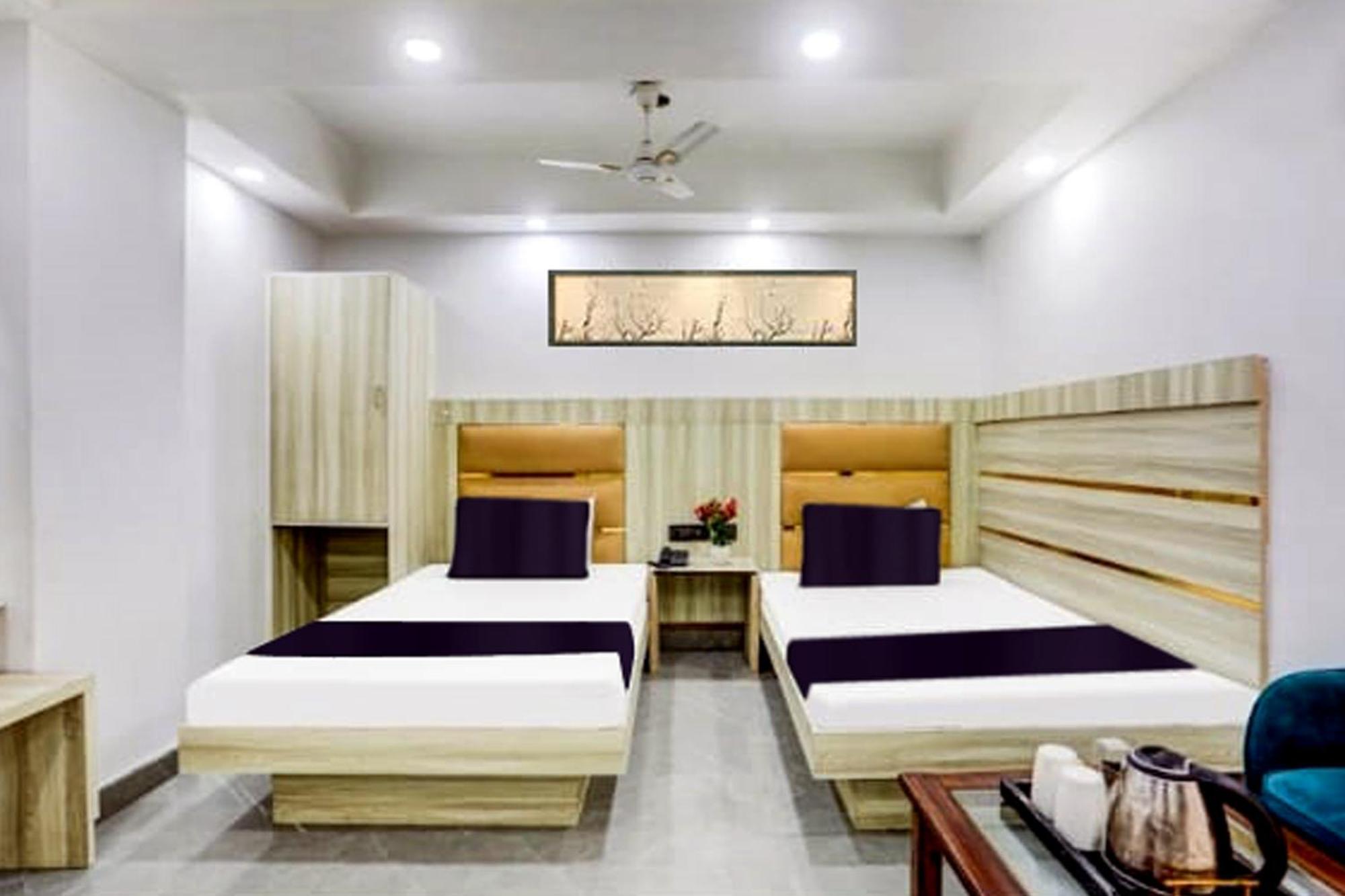 Swastik Place 2 Min Walk From Railway Station Hotel New Delhi