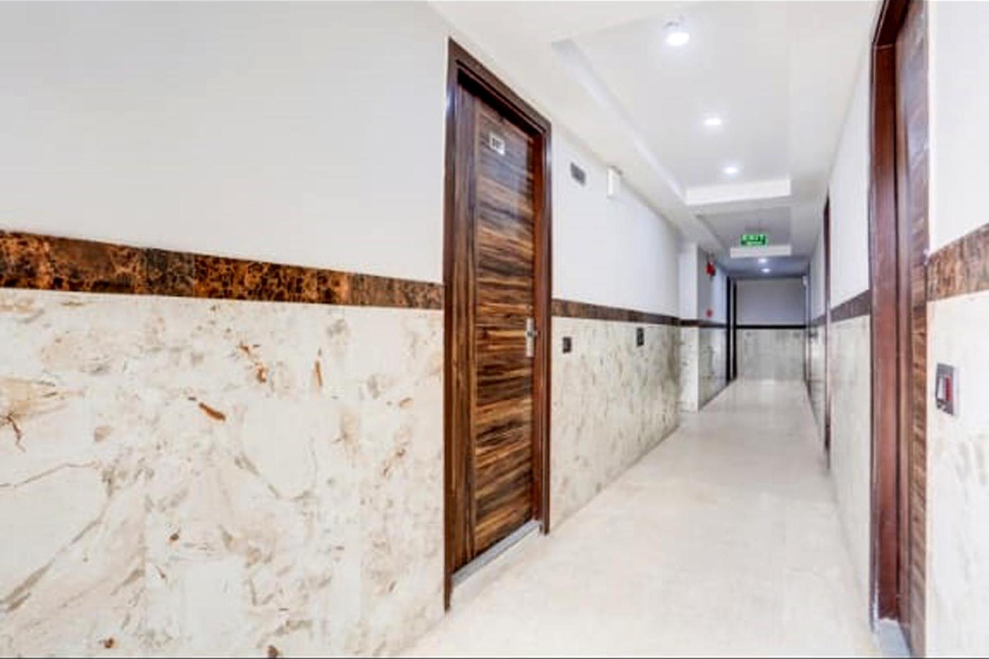 Swastik Place 2 Min Walk From Railway Station *