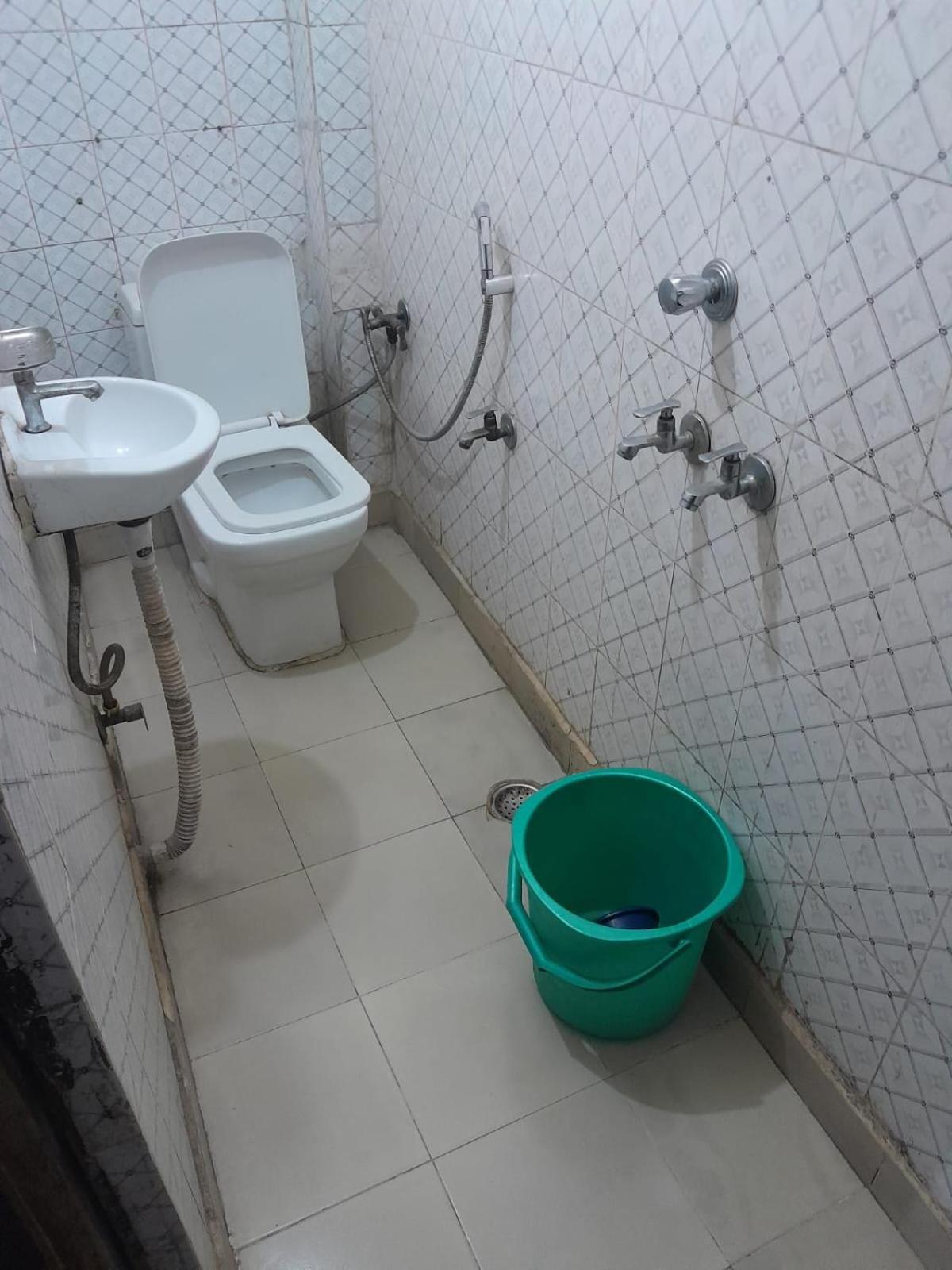 Kerala - Walk From Nizamuddin Railway Station Hotel 2*
