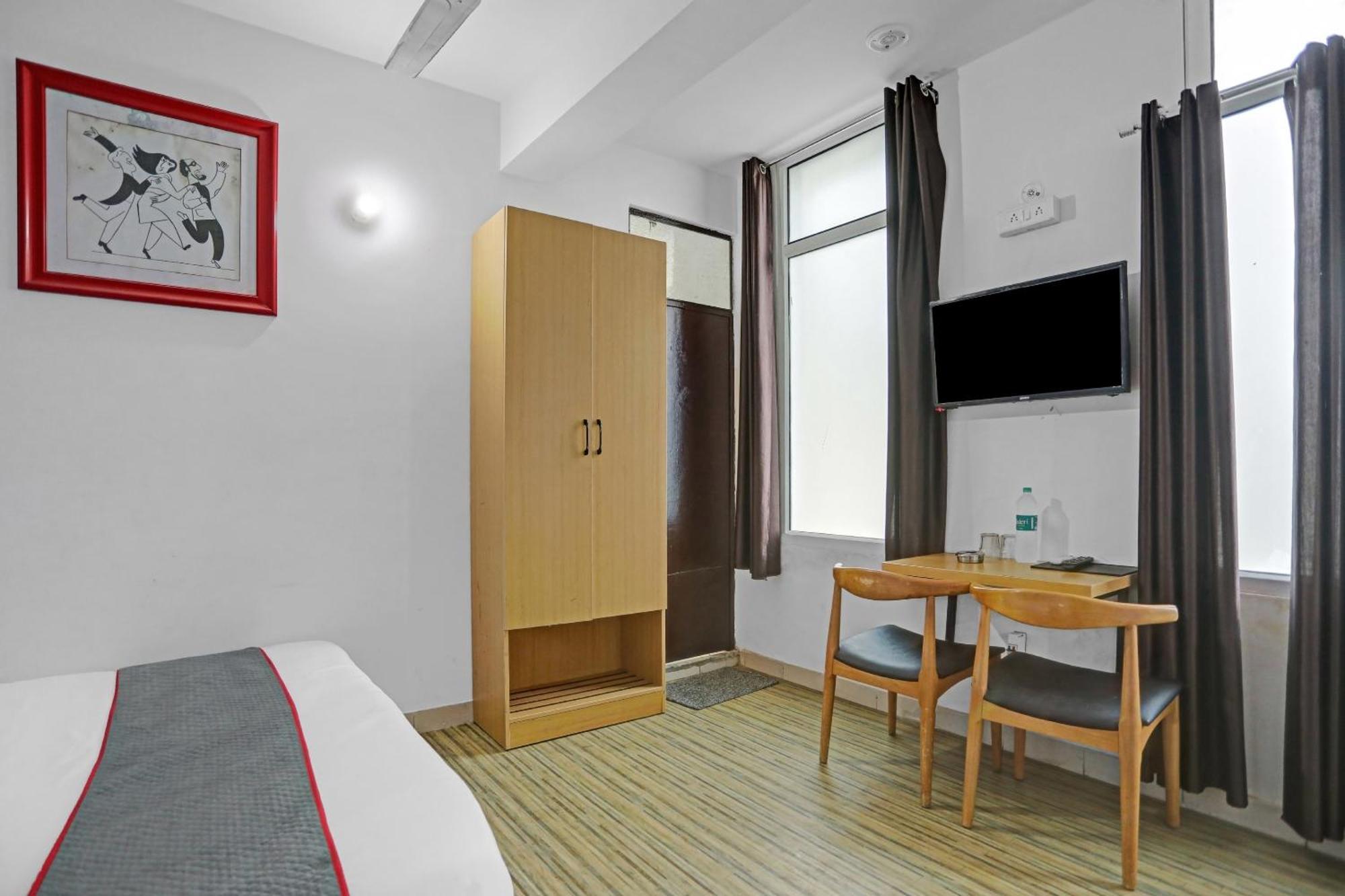 Hotel Collection O Jps 4*