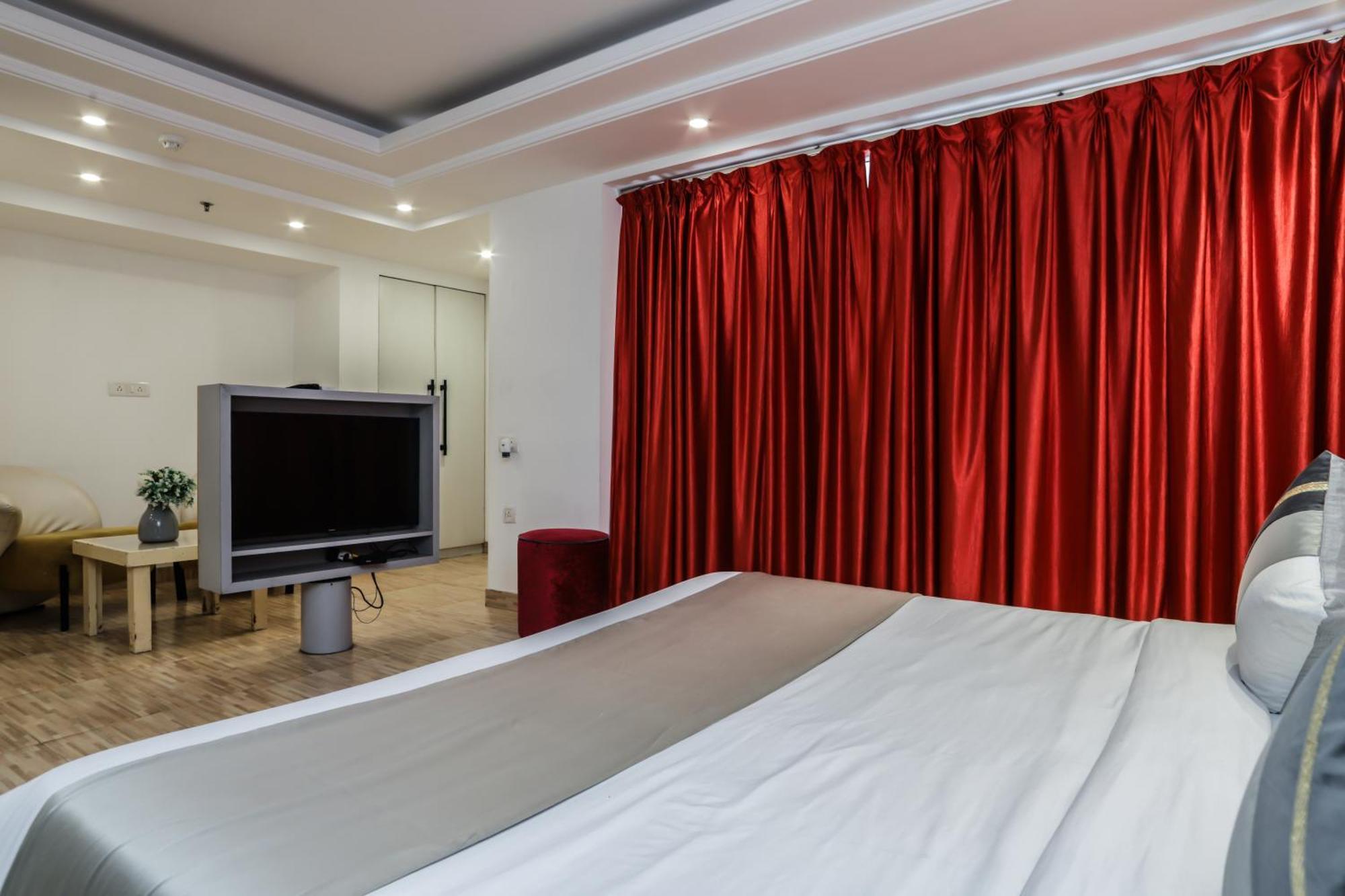 Red Rose - With Kitchenette Hospedagem domiciliar