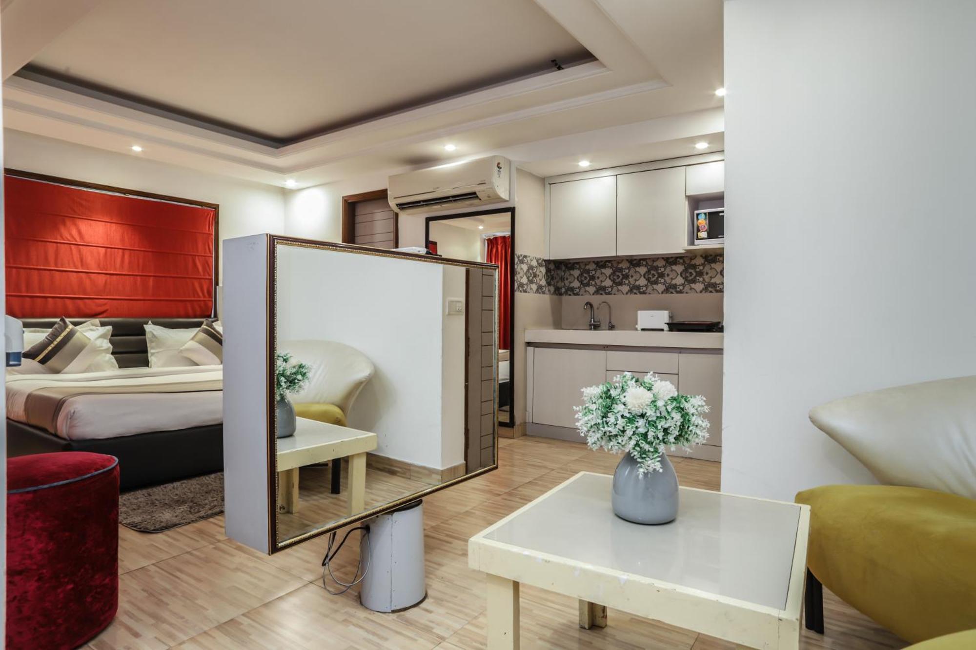 Hospedagem domiciliar Red Rose - With Kitchenette Nova Deli