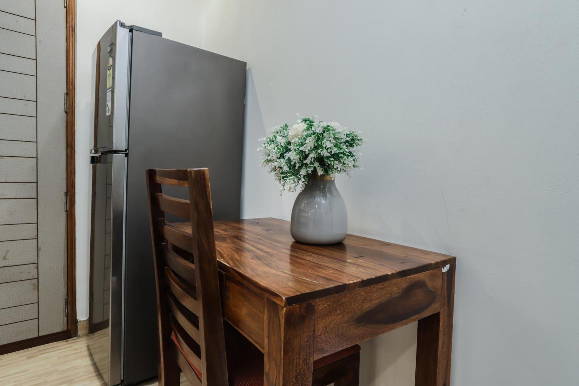 Homestay Red Rose - With Kitchenette *