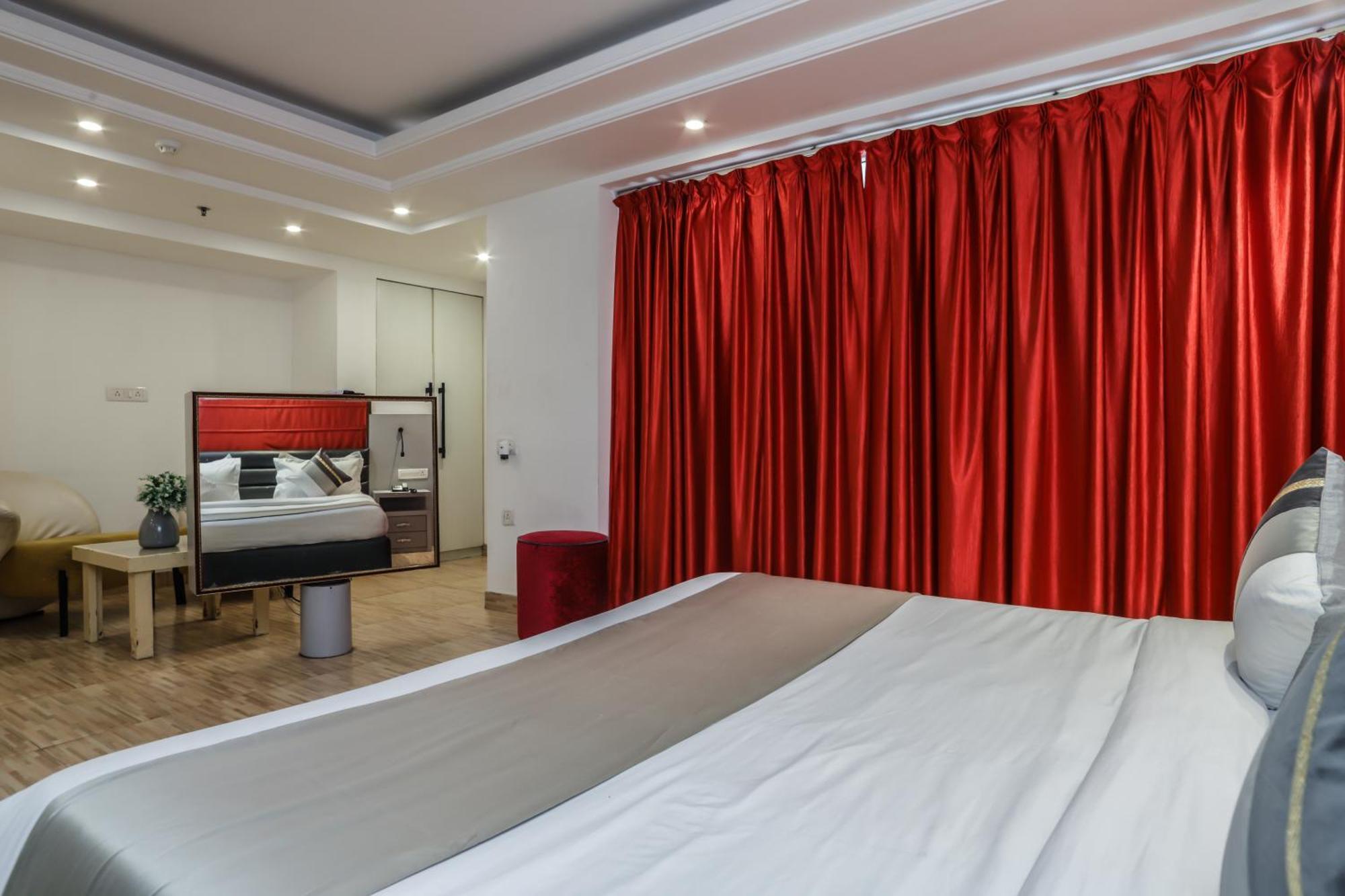 Red Rose - With Kitchenette New Delhi