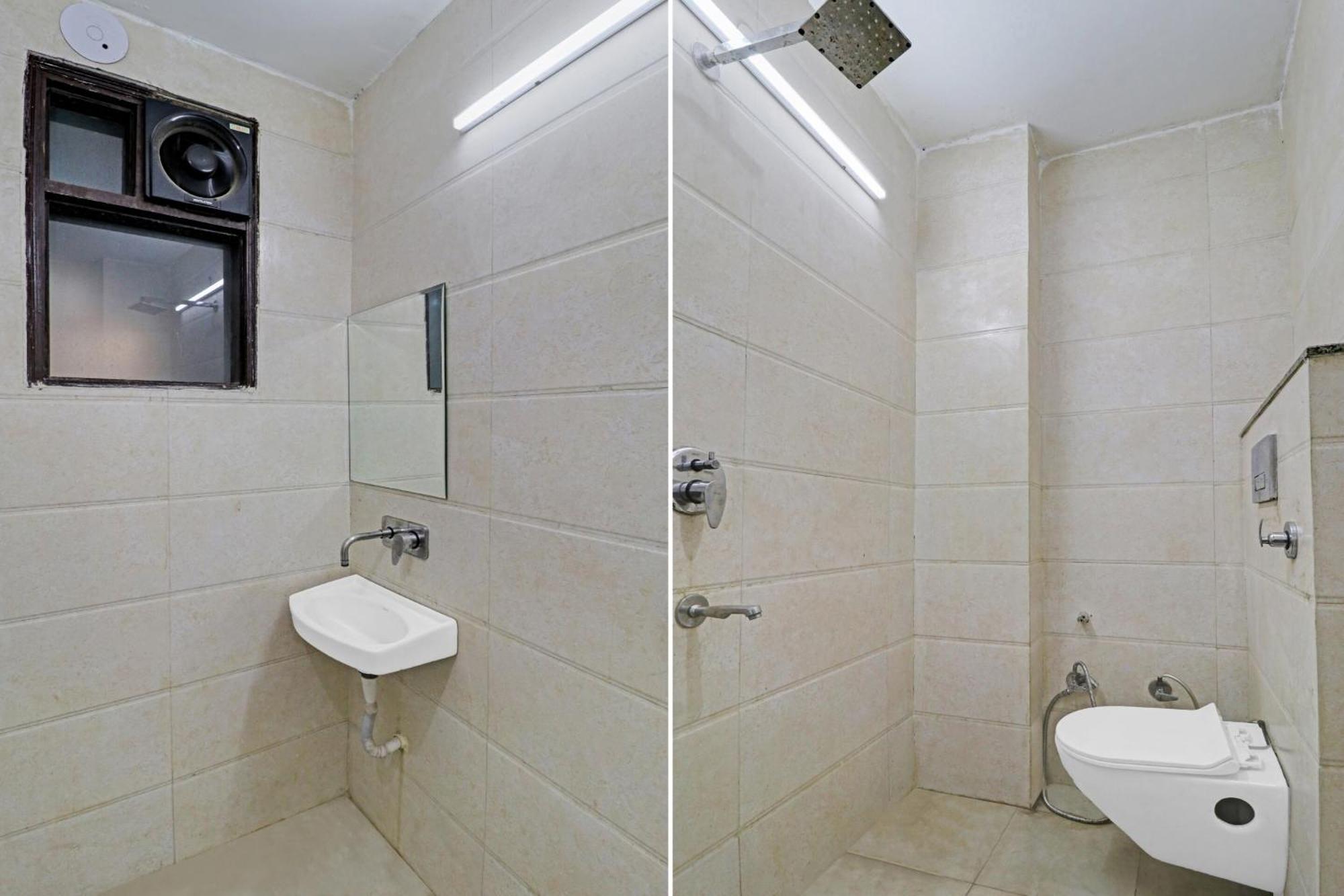 Hotel Oyo 90274 Knight Narela