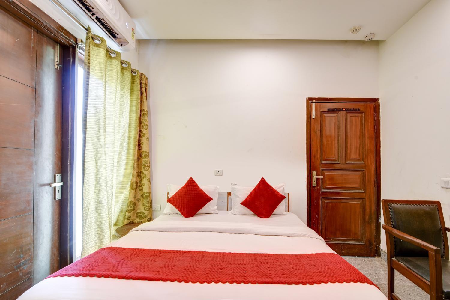 Hotel Bir - Jangpura Hotel New Delhi