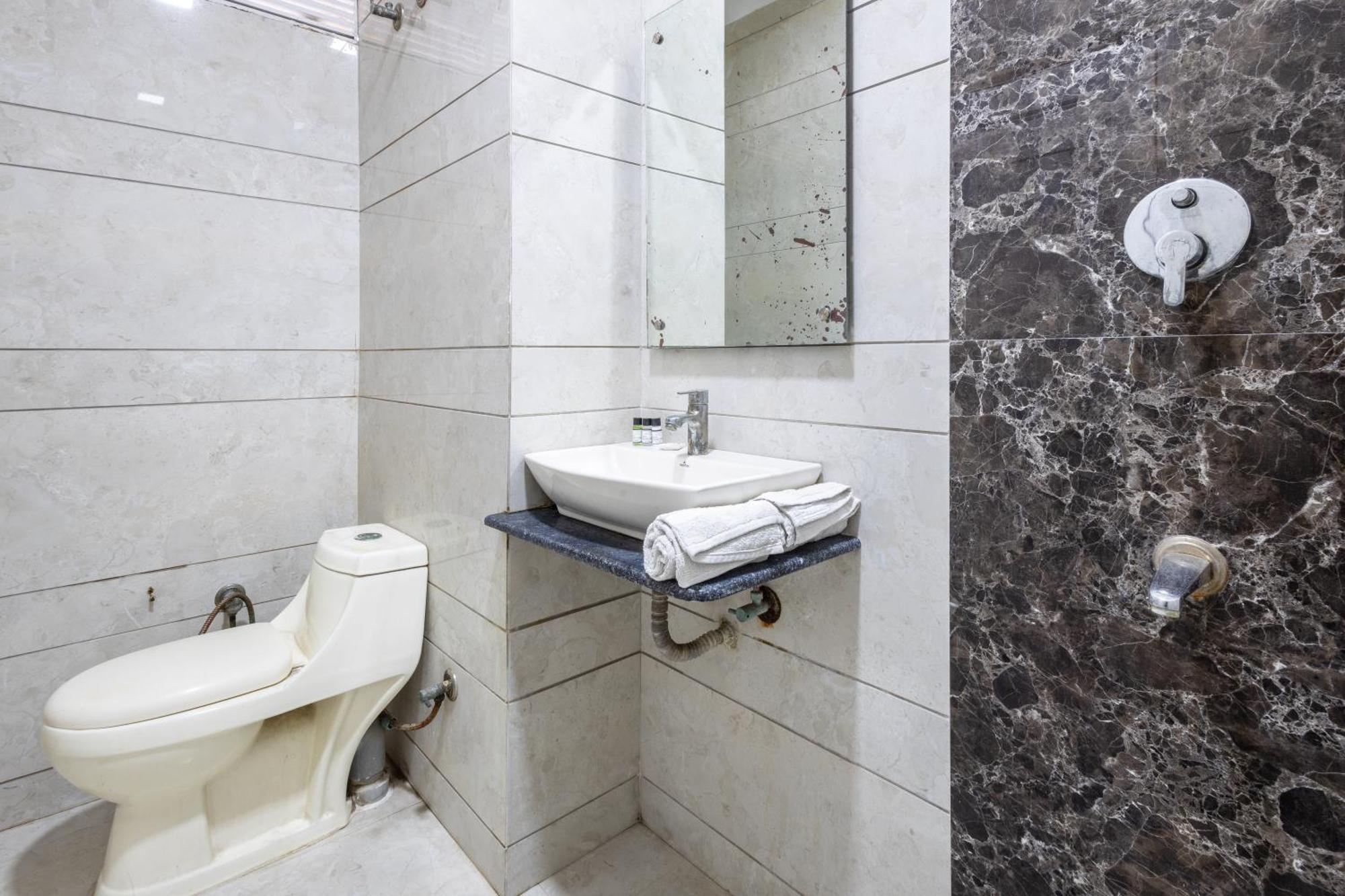 Hotel Garden View Karol Bagh