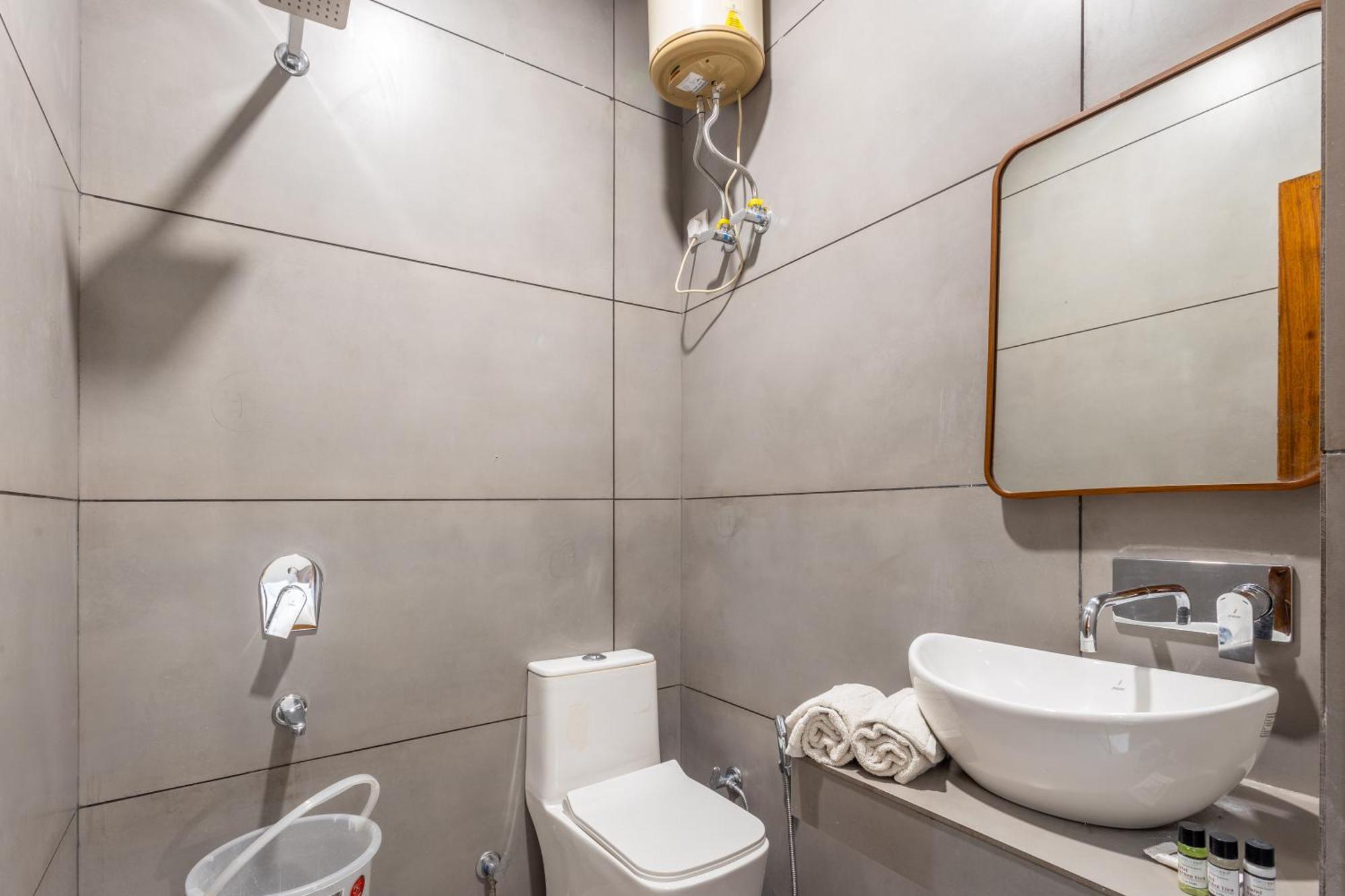 Garden View Karol Bagh Hotel 3*