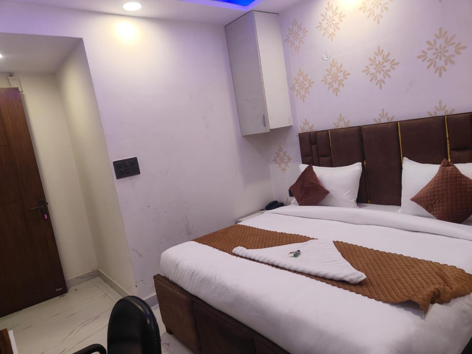 Np International - Near Govindpuri Metro Hotel