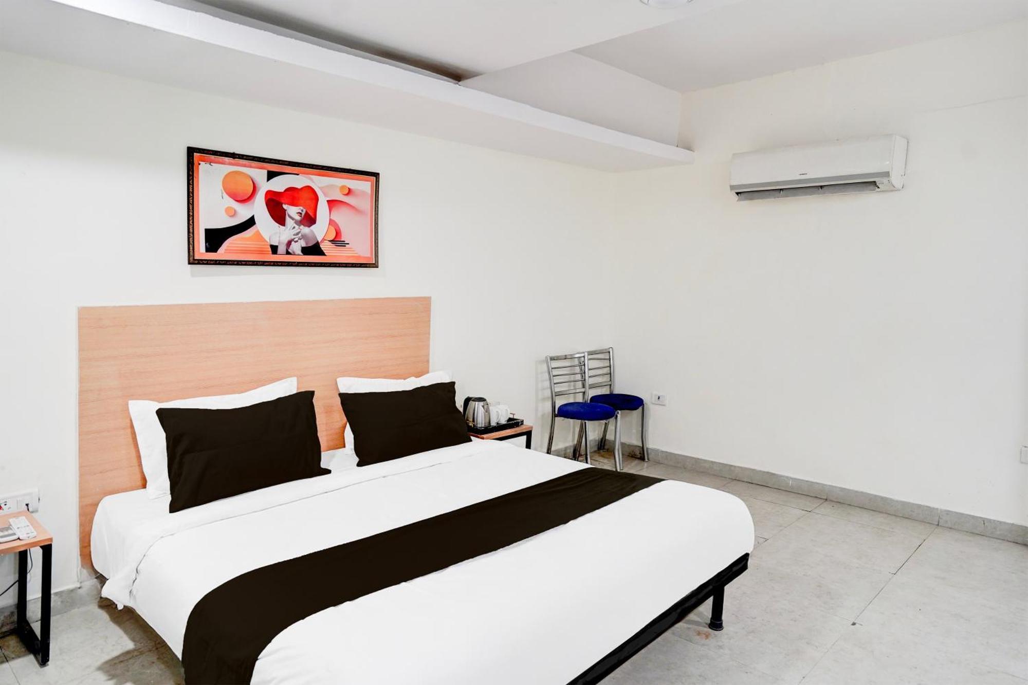 Hotel Super Townhouse Patparganj Near Max Super Speciality Hospital New Delhi