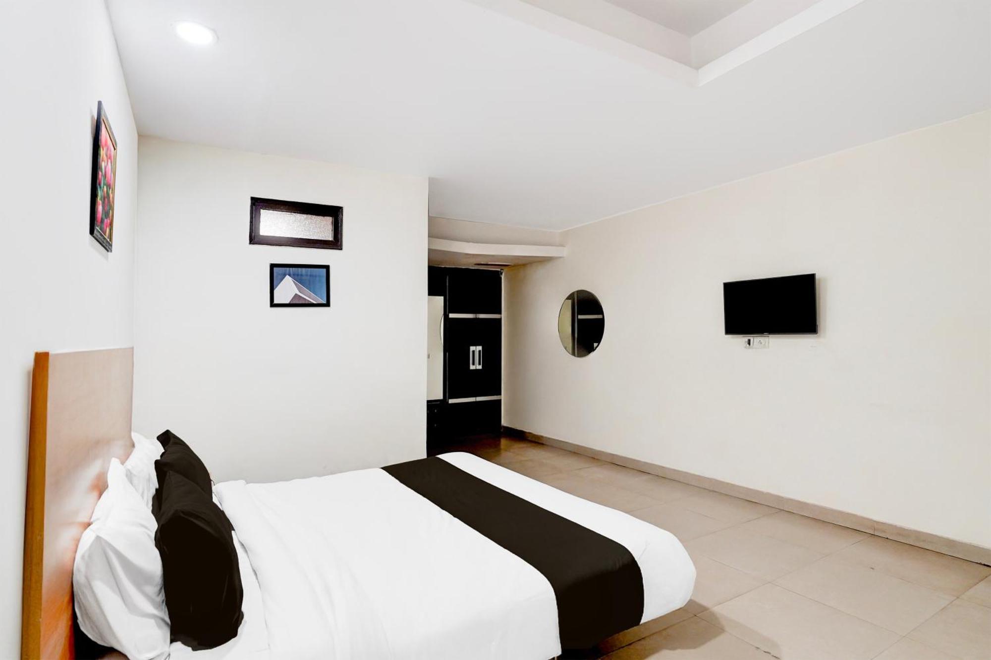 Hotel Super Townhouse Patparganj Near Max Super Speciality Hospital *