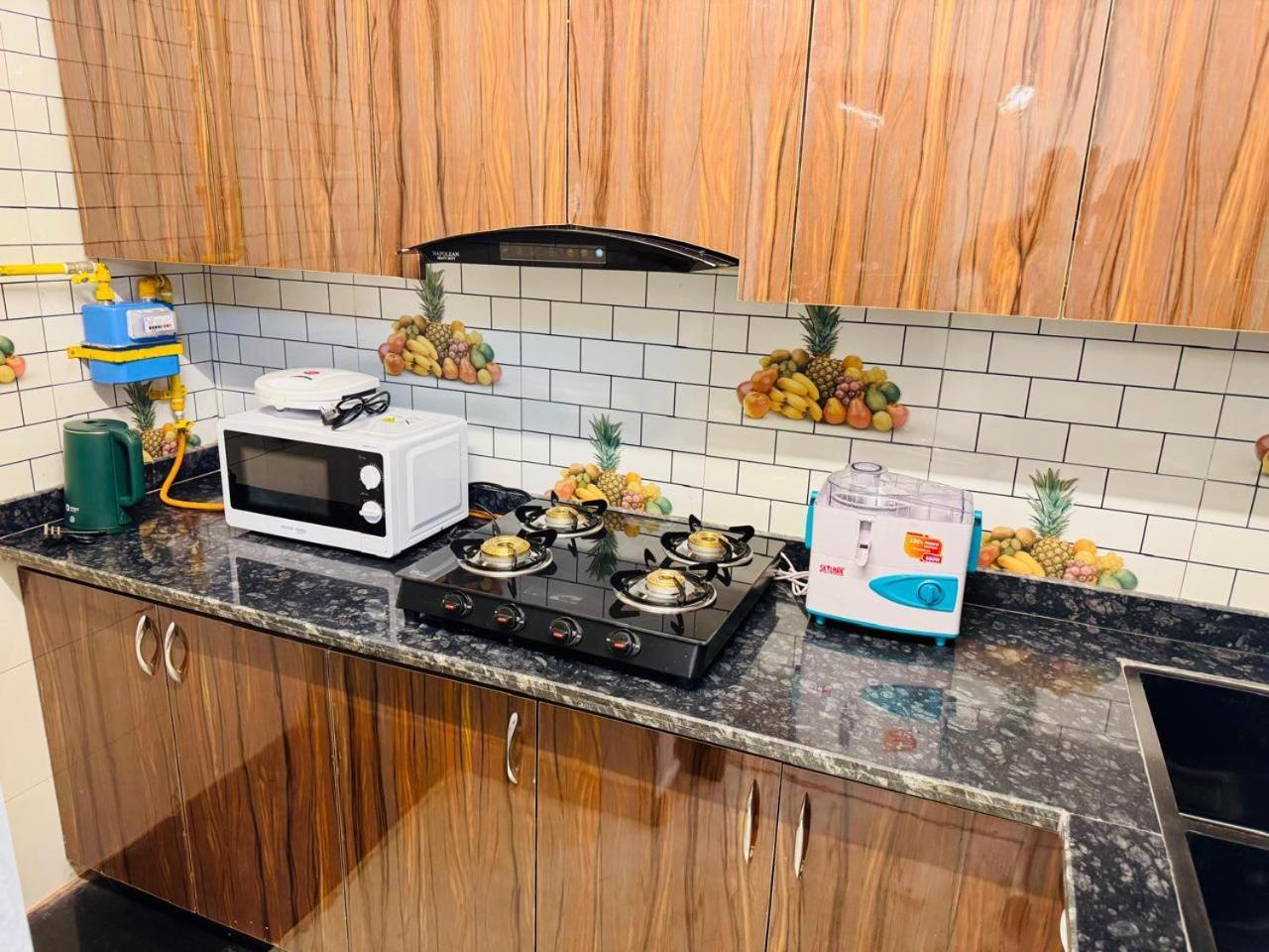 Apartment Fortune Service Apartment, E-30 New Delhi