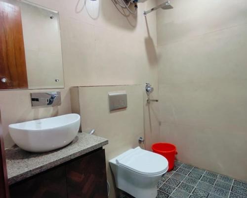 Starline Residency Guest house *