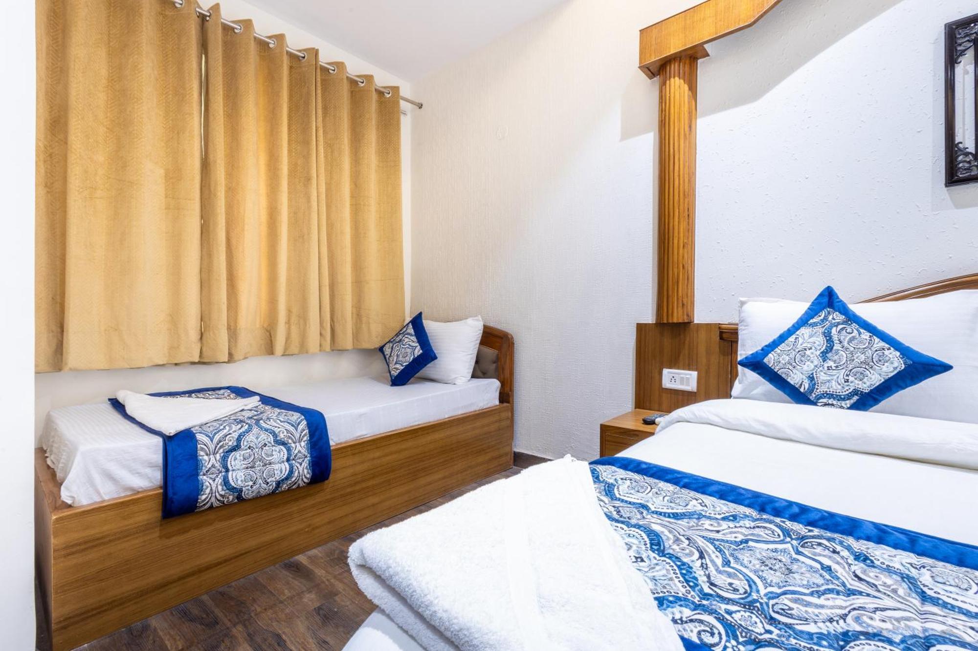 Garden View Karol Bagh Hotel