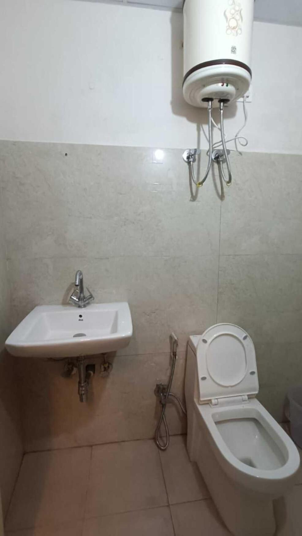 Family -1 Min Walk In Nizamuddin Railway Station 2* New Delhi
