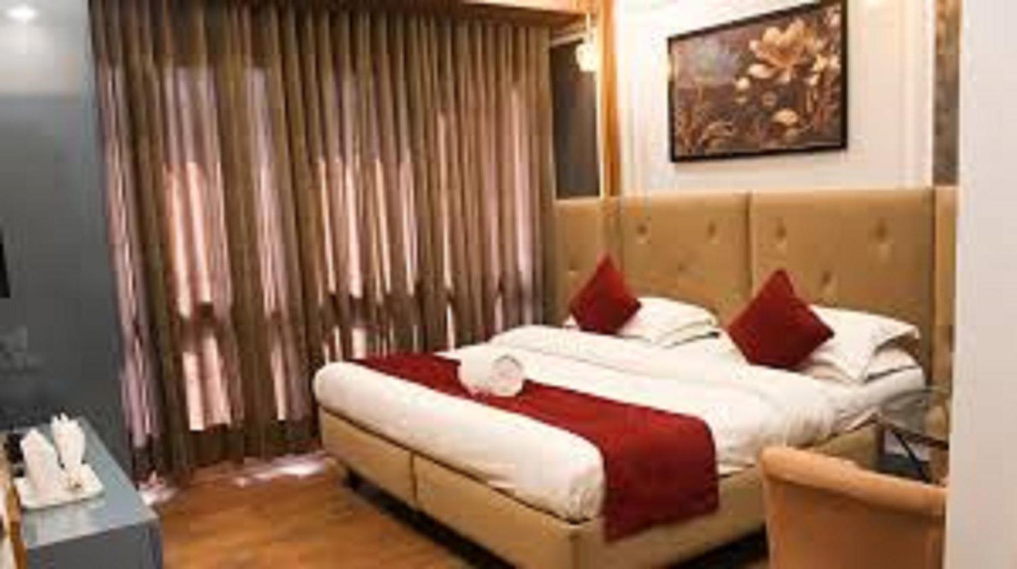 Jet Fox By Aero View Hotel, Delhi Airport Hotel 3*