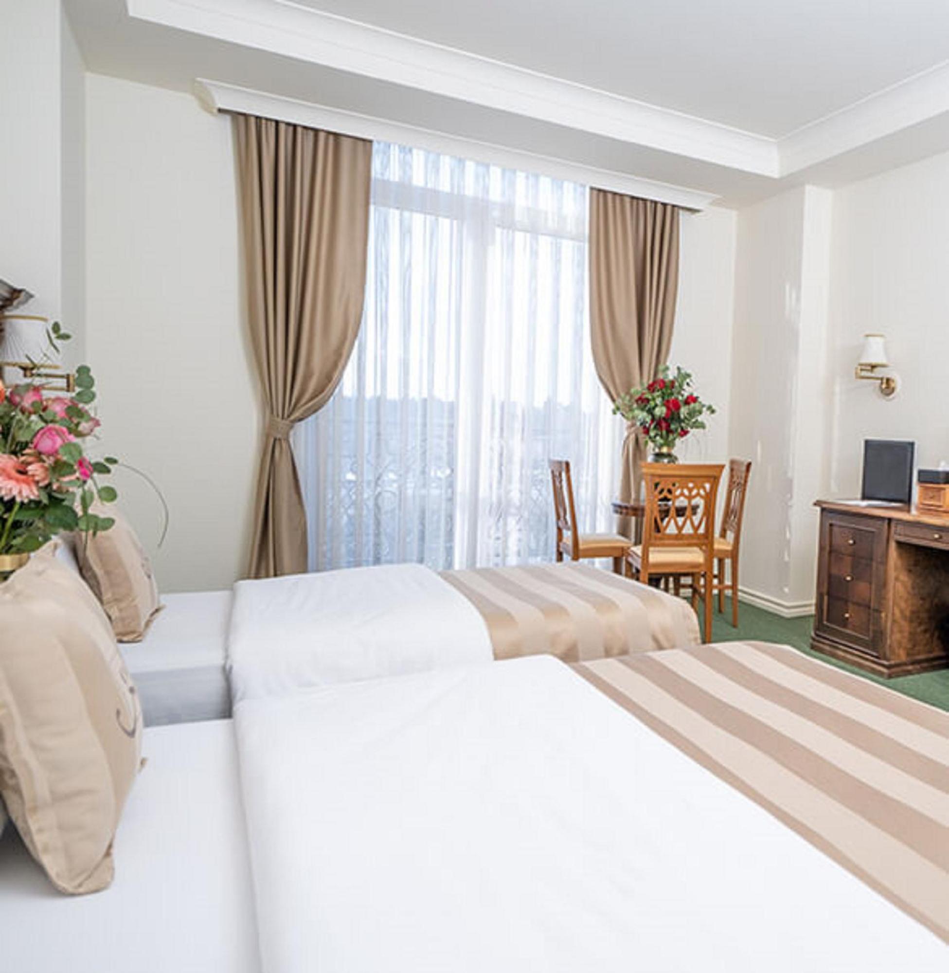 Jet Fox By Aero View Hotel, Delhi Airport Hotel