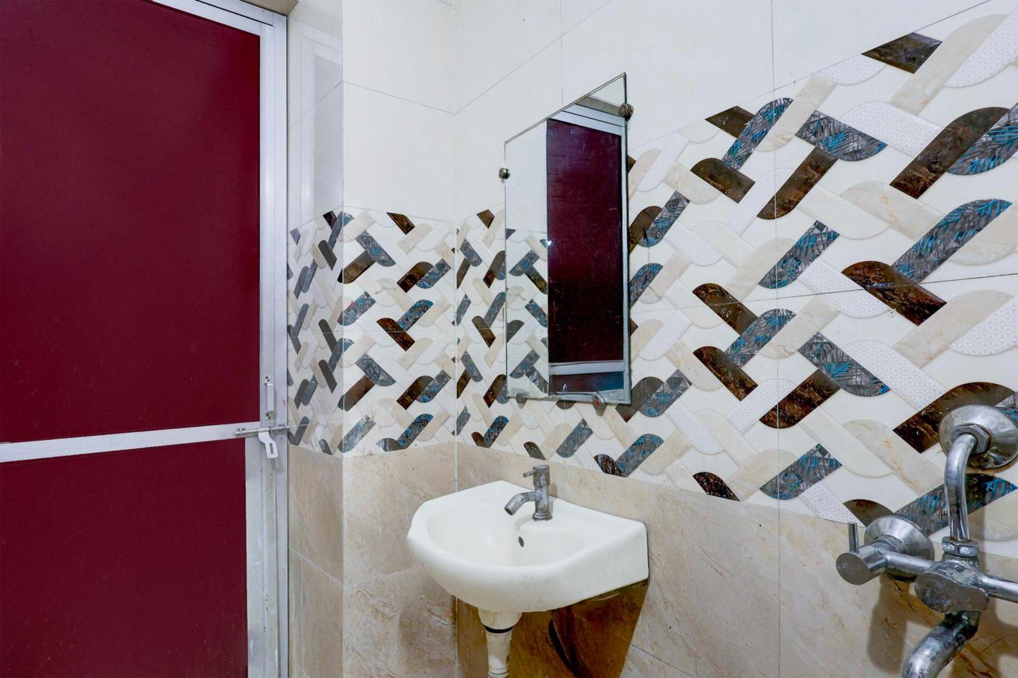 Super Collection O Fazalpur Hotel New Delhi
