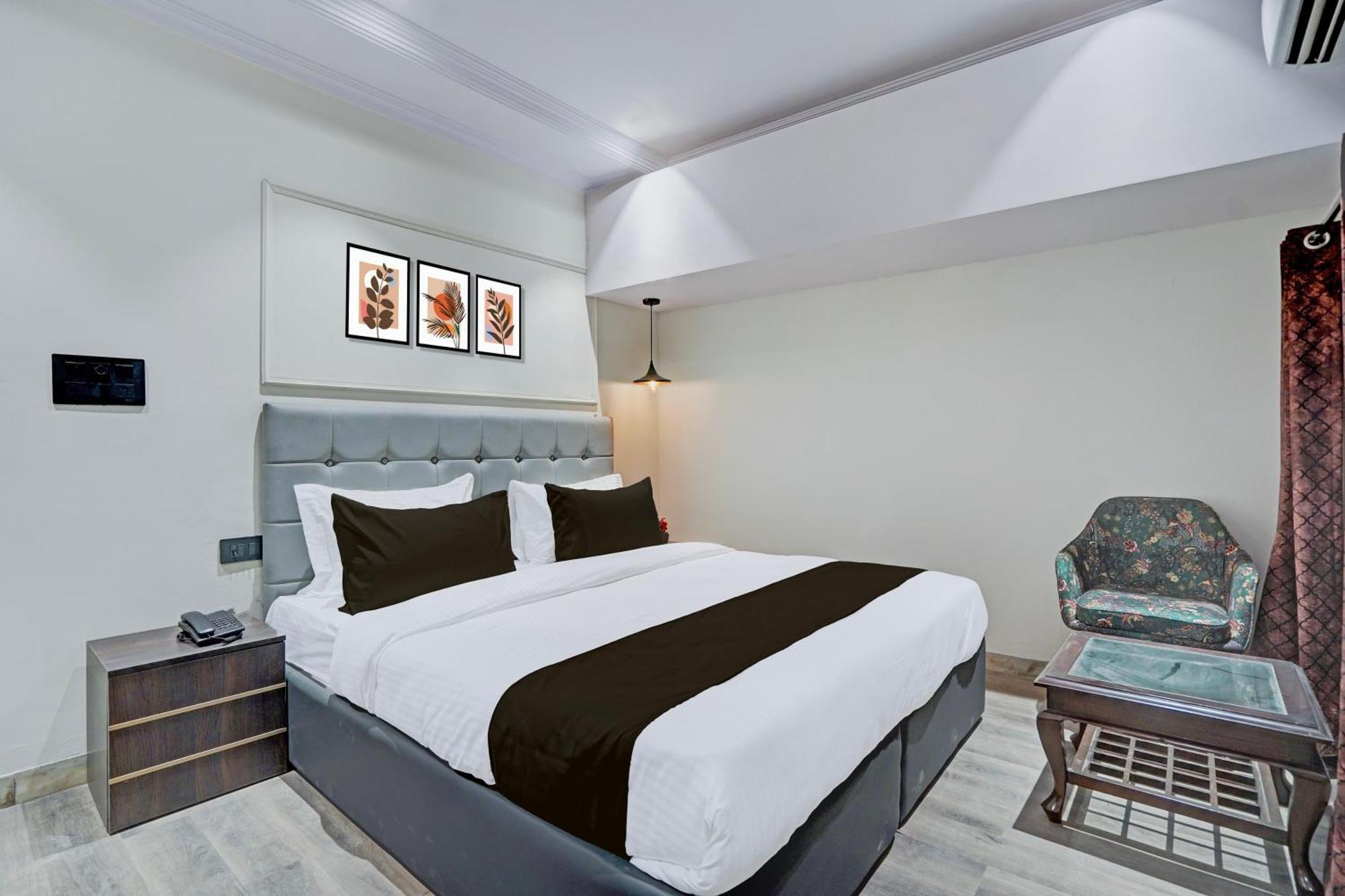 Super Townhouse Karol Bagh Formerly Unistar Hotel