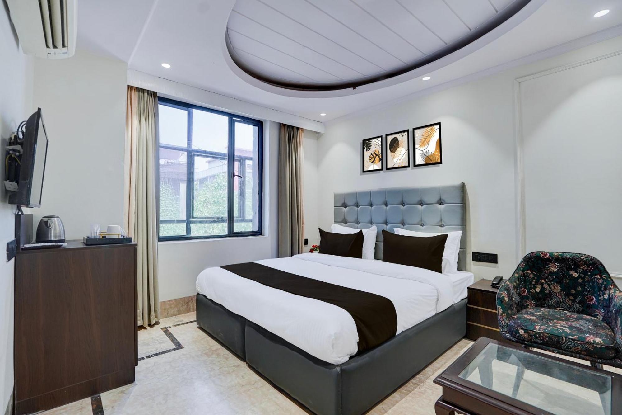 Hotel Super Townhouse Karol Bagh Formerly Unistar