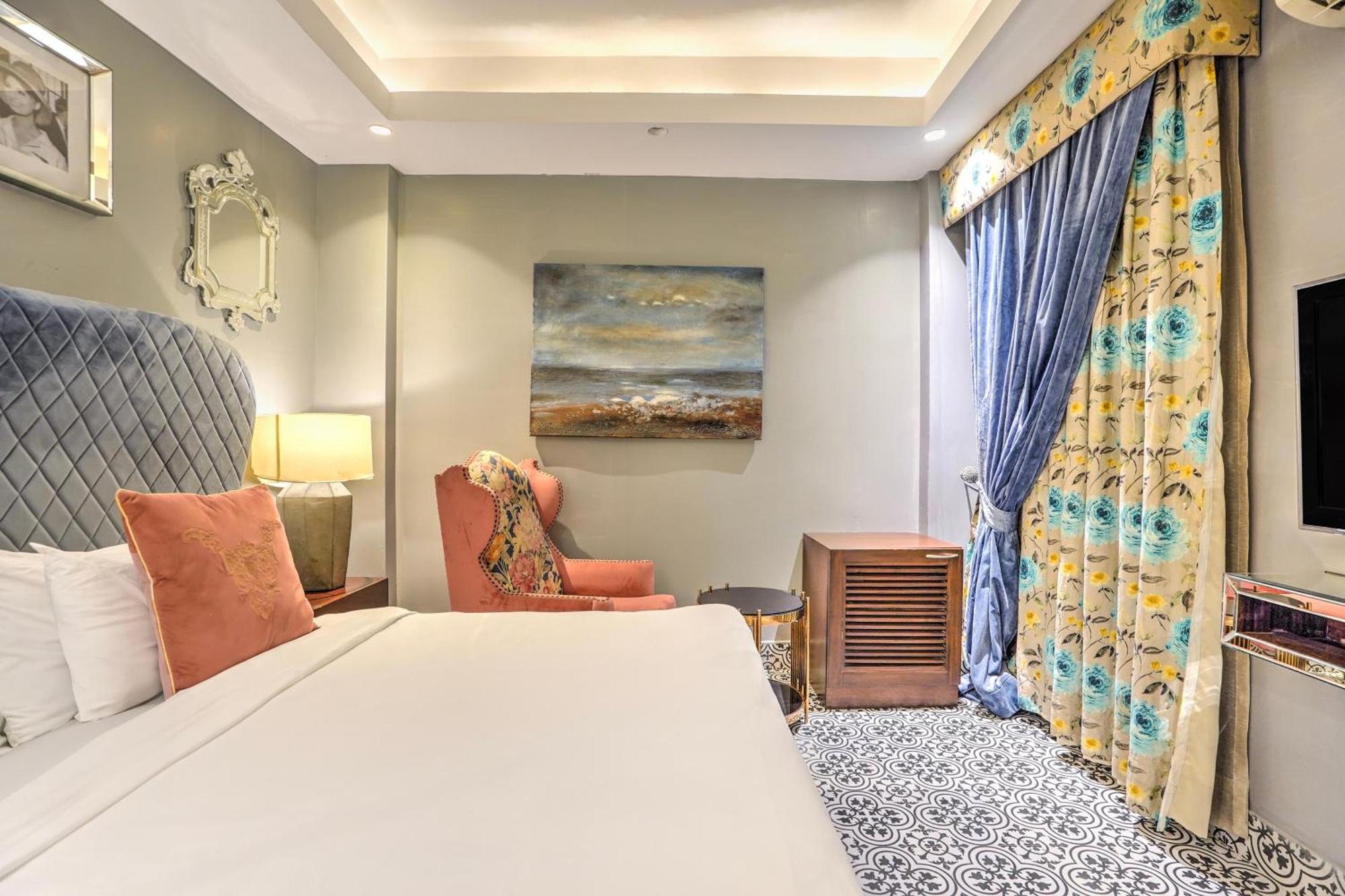 Hotel Palette And Vasant Kunj Formerly Cotts