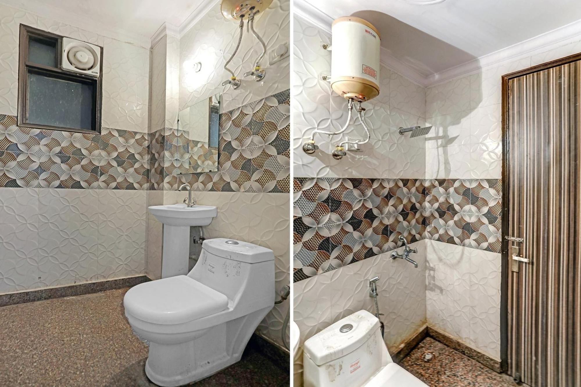 Hotel Live On Del2479 New Delhi