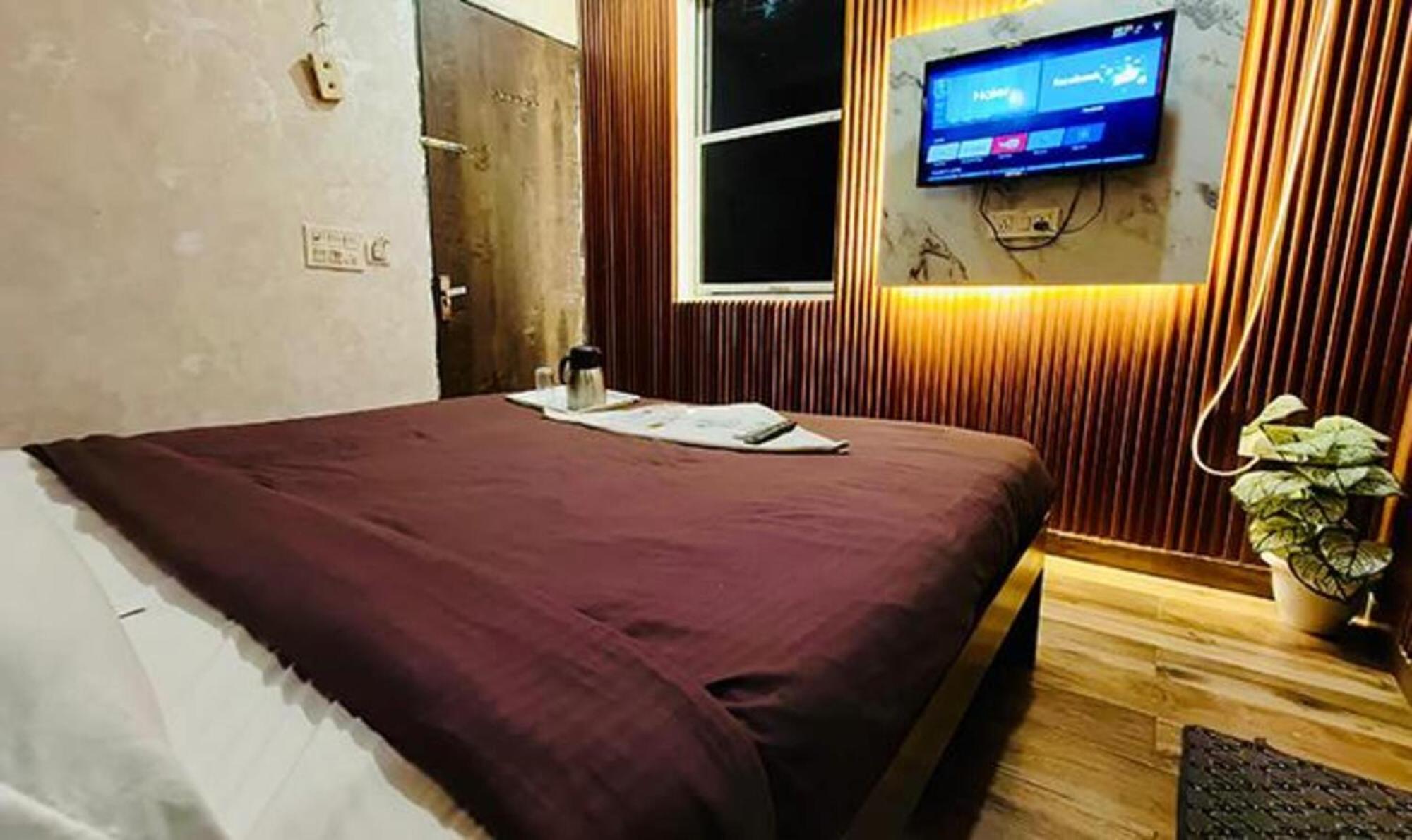 Fabhotel Blu Lagoon *