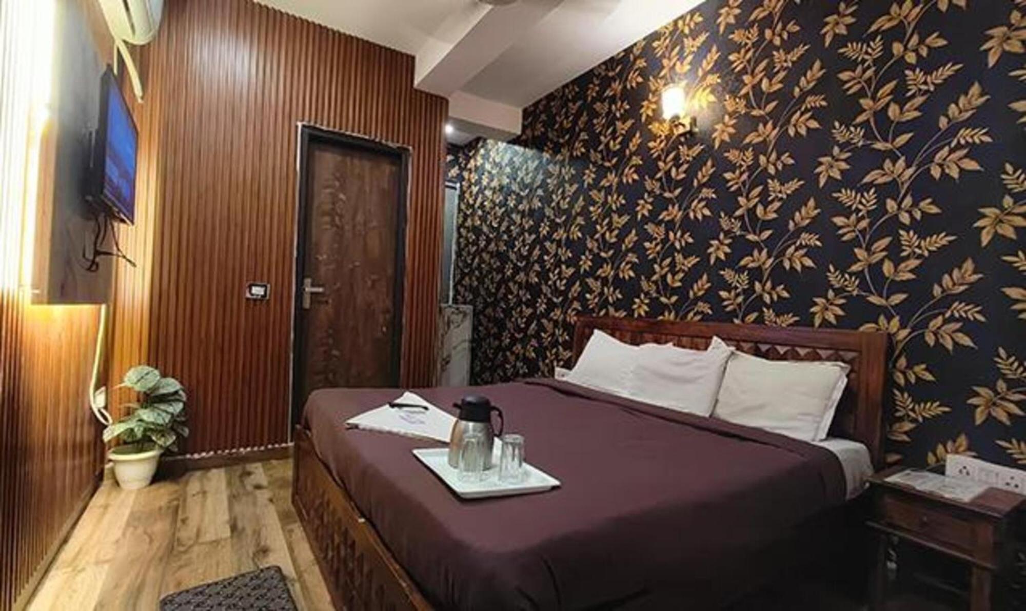 Fabhotel Blu Lagoon Hotel