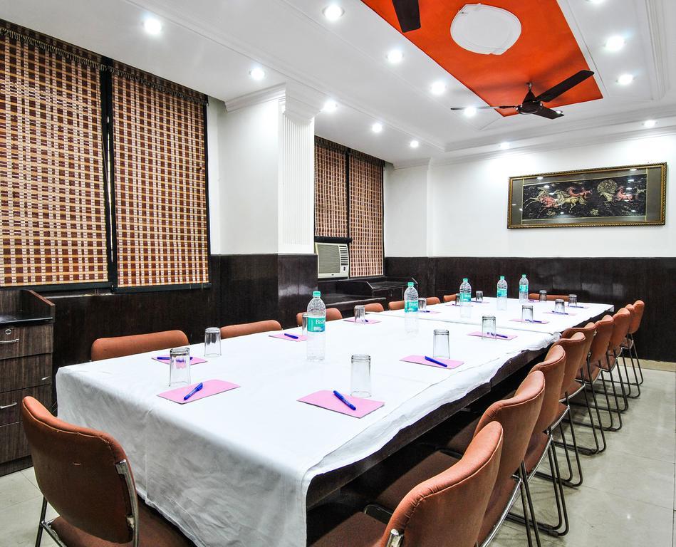 Hotel O Paharganj Near Railway Station Formerly Chand Palace New Delhi