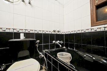 Hotel Oyo Lajpat Nagar New Delhi
