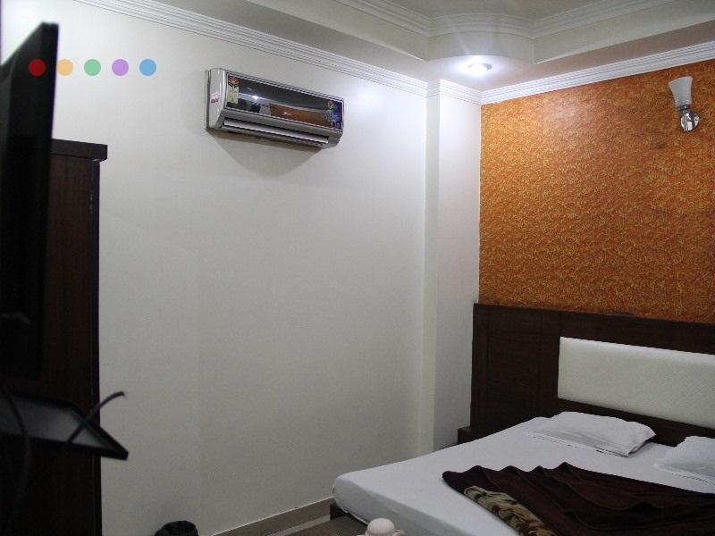 Rossette-500 Mtr From Railway Station Hotel New Delhi