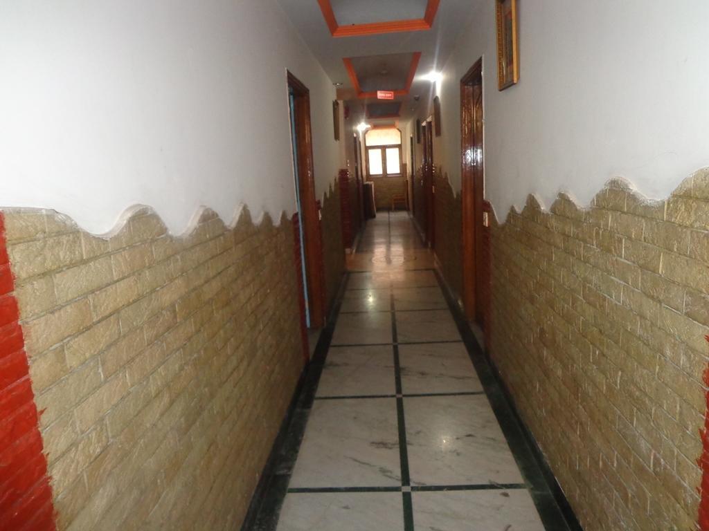 Metro Hotel
