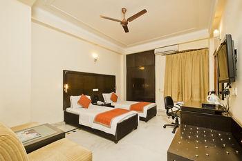 Fabexpress Rajdeep Palace New Delhi