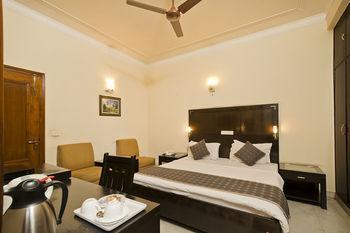 Fabexpress Rajdeep Palace 3*