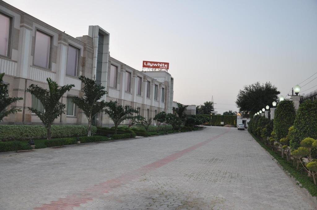 Hotel Lilywhite New Delhi