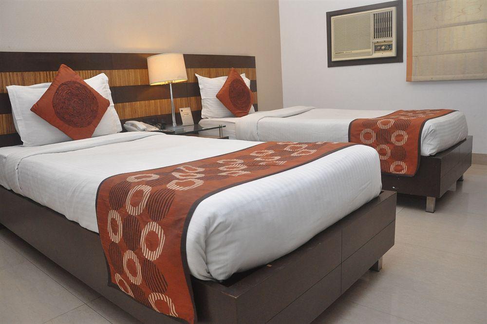 Fabexpress Le Grand 3* New Delhi