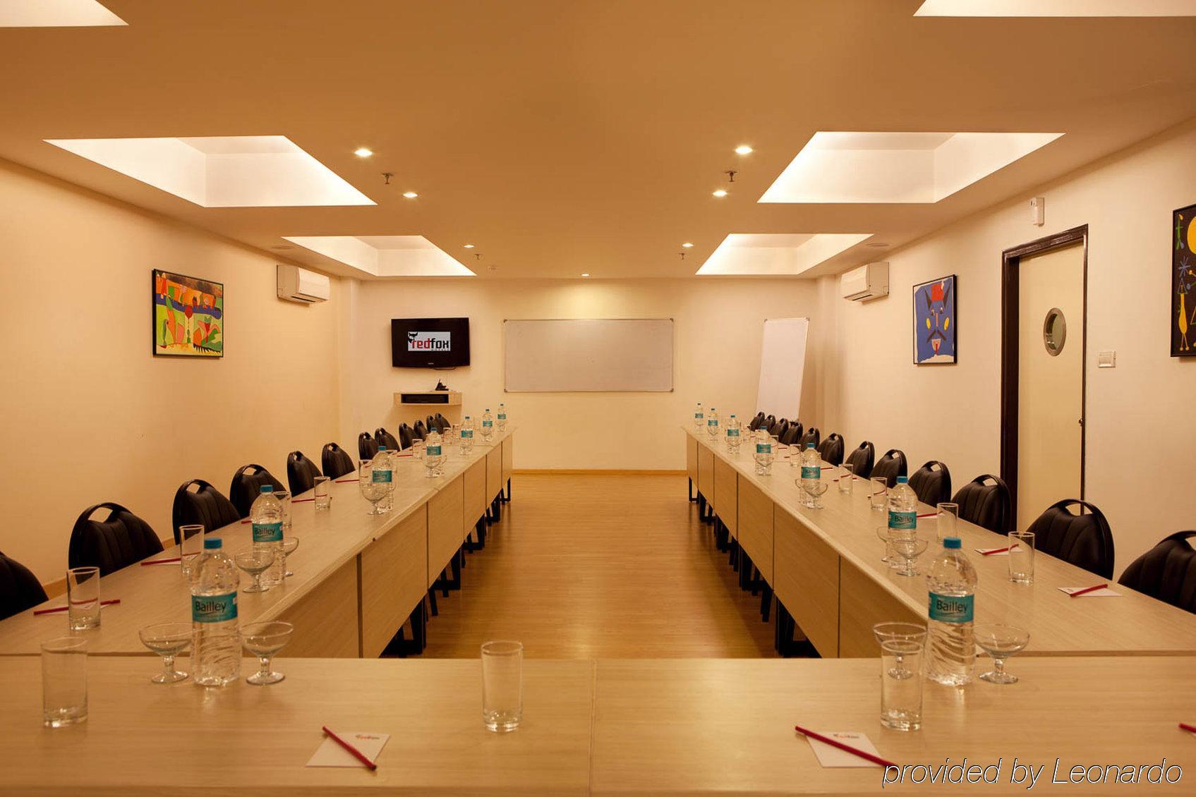 Hotel Red Fox By Lemon Tree Hotels, East 3*