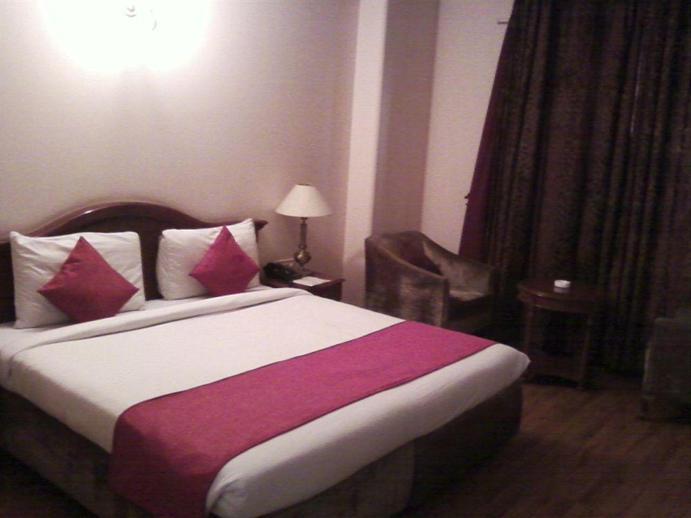 Treebo Corporate Park 3*