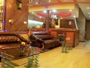O Mid Town Hotel 3*