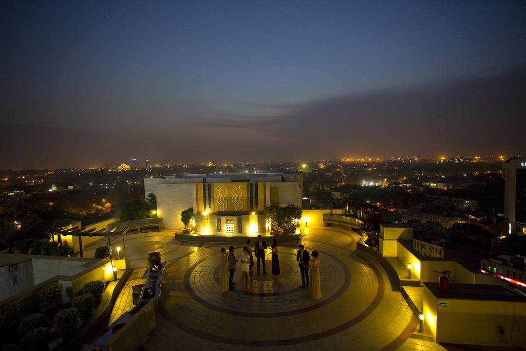 Hotel The Suryaa 5*