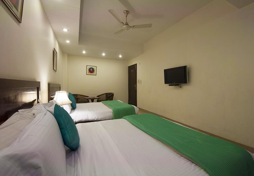 Hotel Maya 'new Delhi'