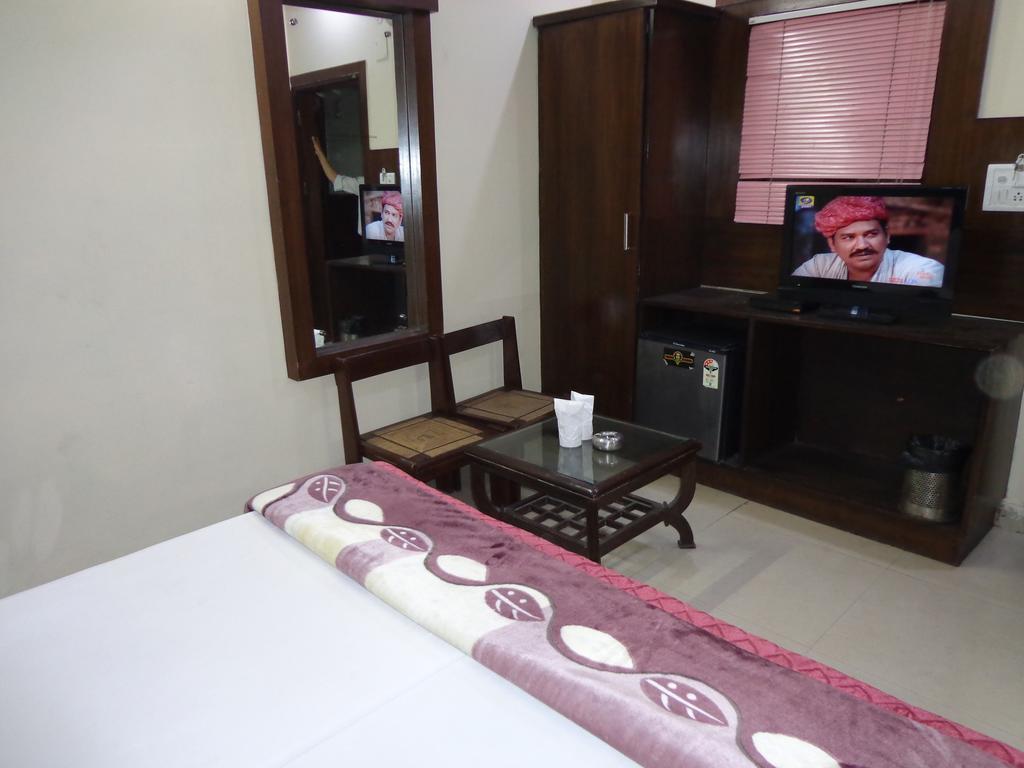 Hotel Saina International 3*