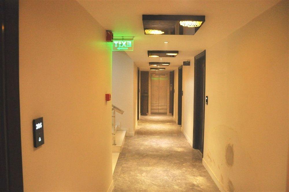 Staybook Hotel Uppal International Hotel Nova Deli