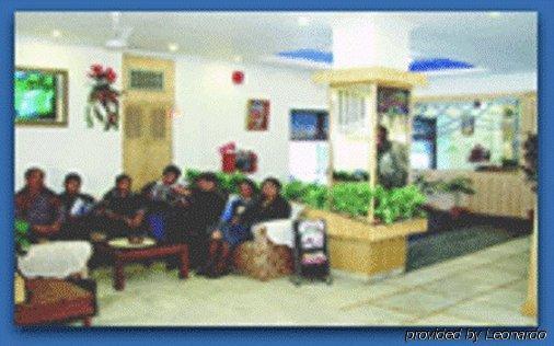 Hotel Fabexpress Welcome Palace Near Railway Station 3*
