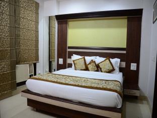 Hotel Capital O Metro View Near Satyam Inox Patel Nagar New Delhi