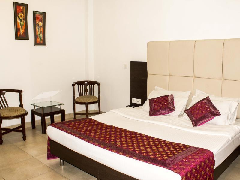 Indee Bed & Breakfast 2*