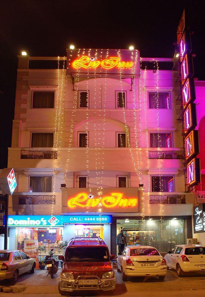 Liv - Naraina Hotel