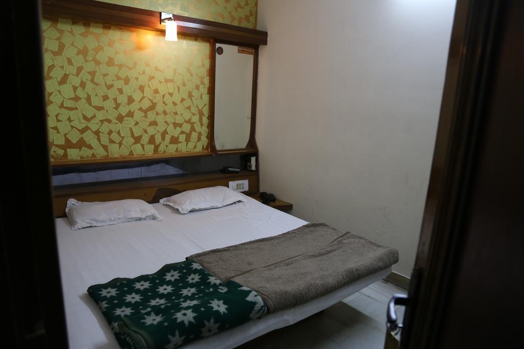Guest house Yes Please